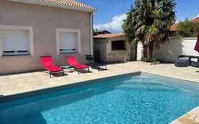 Maison entière 4 lits 8 pl avec jacuzzi proche du facteur Cheval